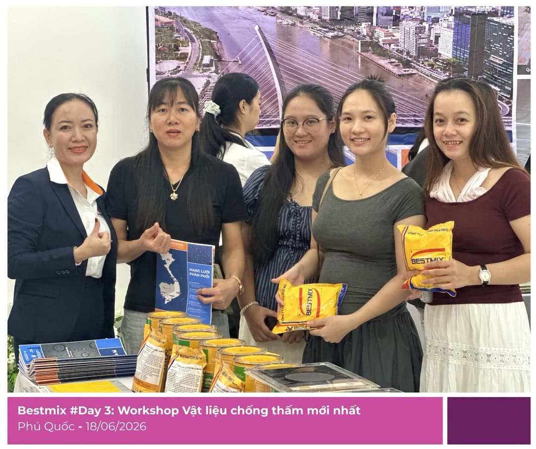 Khách mời tìm hiểu và trải nghiệm sản phẩm Bestmix tại khu trưng bày