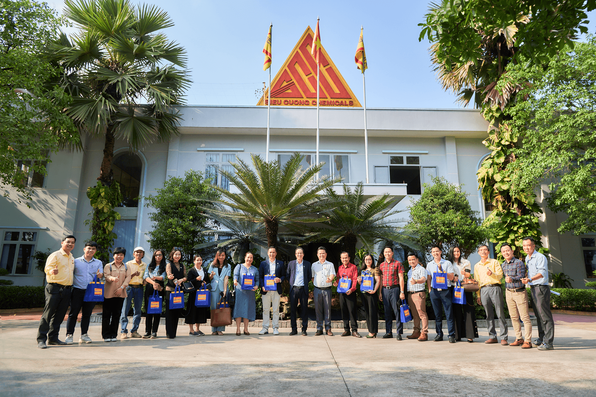 BESTMIX ĐÓN ĐOÀN SACA THAM QUAN NHÀ MÁY NAM TÂN UYÊN & DỰ CHƯƠNG TRÌNH “TÂN NIÊN VÀ NGÀY HỘI KINH DOANH KẾT NỐI SACA” (tháng 03.2023)